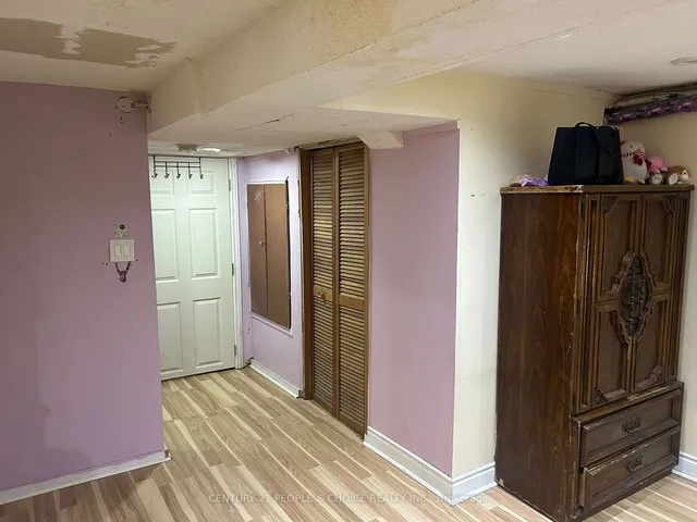 Additional image 37 of 7560 Goreway Dr Unit 24