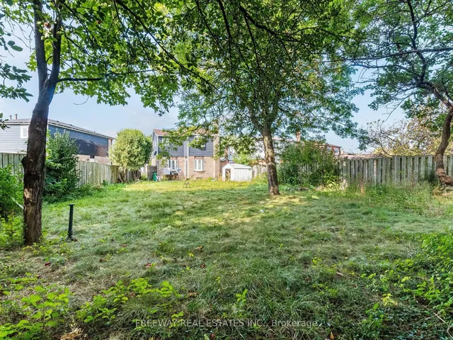 Additional image 19 of 66 Banting Cres