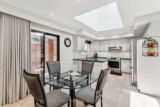 Additional image 4 of 38 Larchmere Ave