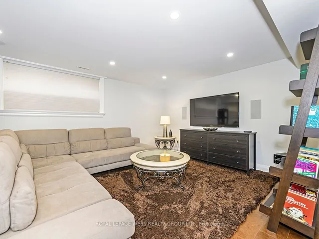 Additional image 24 of 3602 Logmoss Cres