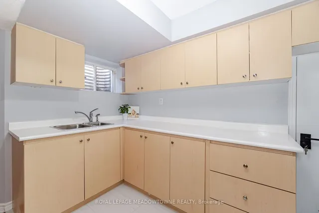 Additional image 36 of 7129 Gillespie Lane