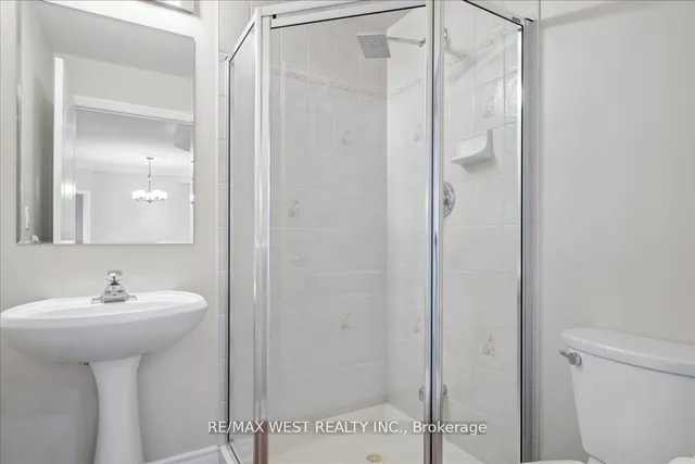 Additional image 9 of 3351 Cawthra Rd Unit 420