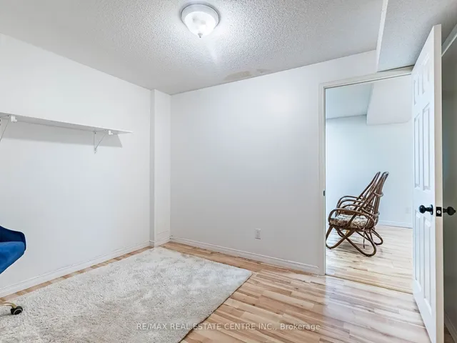 Additional image 32 of 433 Silverthorne Cres