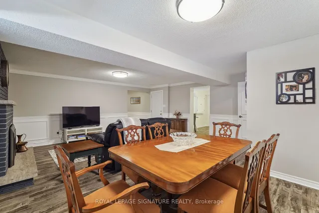 Additional image 31 of 38 Larchmere Ave