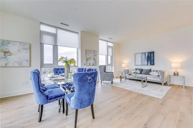 Additional image 17 of 509 Dundas St Unit 812