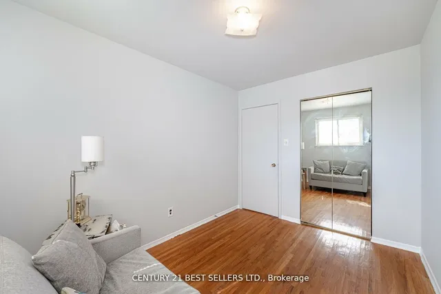 Additional image 25 of 68 Lynmont Rd