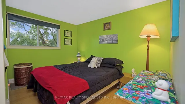 Additional image 20 of 4 Greenfield Sq