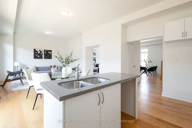 Additional image 14 of 2163 Royal Gala Circ