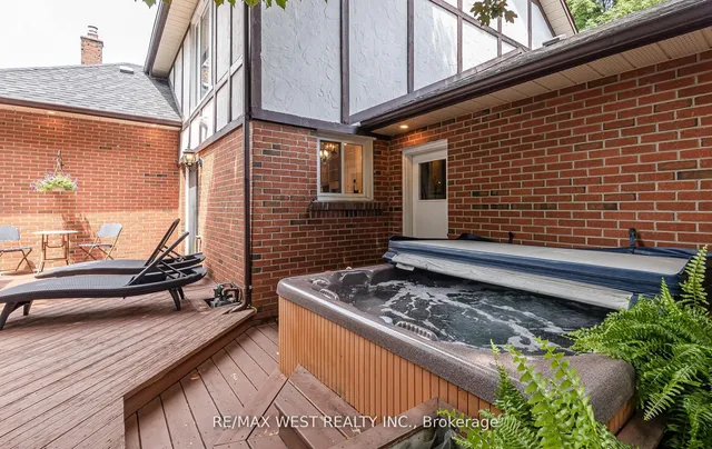 Additional image 37 of 12 Axminster Rd