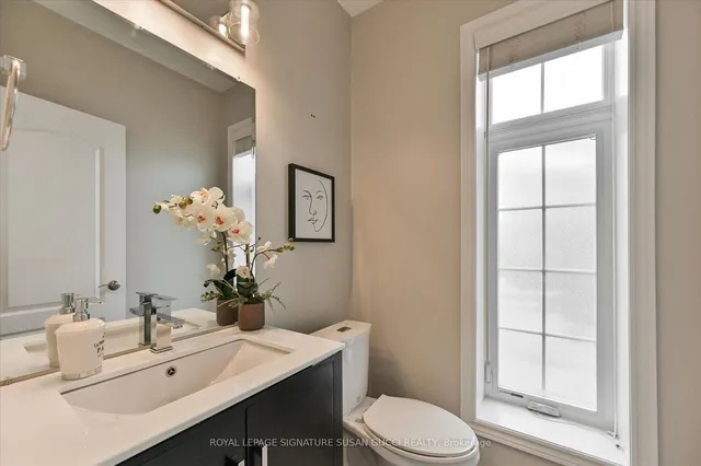 Additional image 13 of 1425 Woodbine Ave