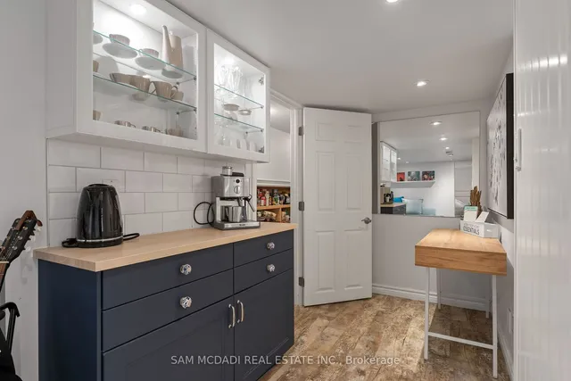 Additional image 26 of 951 Dundas St