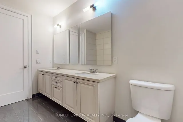 Additional image 18 of 70 Roehampton Ave Unit 2620