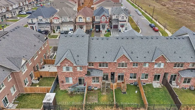 Additional image 39 of 100 Padbury Tr