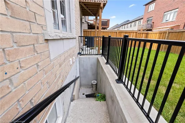 Additional image 34 of 495 Queen Mary Dr