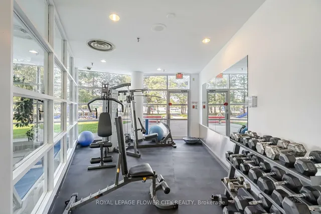 Additional image 30 of 25 Trailwood Dr Unit 304