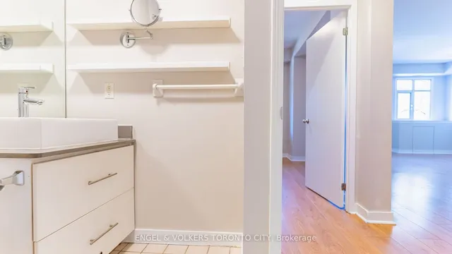 Additional image 26 of 500 Richmond St Unit 324