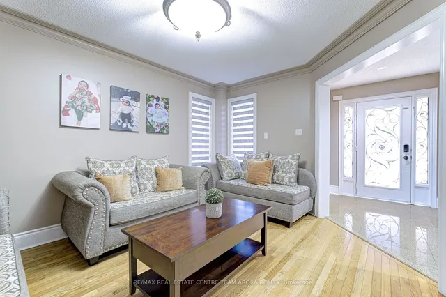 Additional image 4 of 14 River Rock Cres