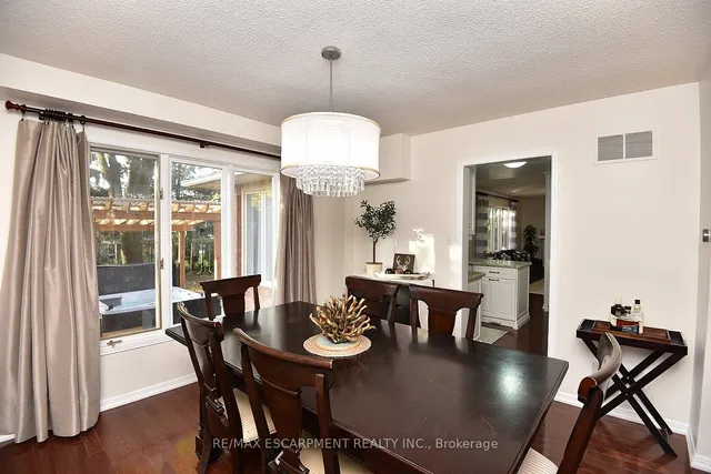 Additional image 11 of 570 Harmony Ave