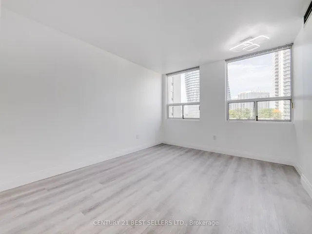 Additional image 20 of 3650 Kaneff Cres Unit 601