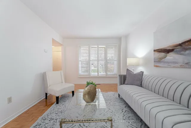 Additional image 5 of 141 Kingsbridge Garden Circ