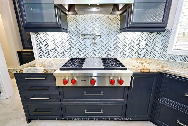 Additional image 5 of 8 Nelly Crt