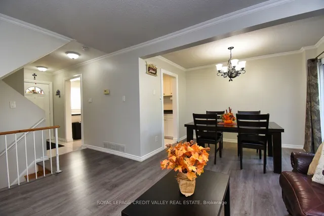 Additional image 6 of 141 Fleetwood Cres Unit 141