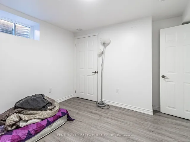 Additional image 34 of 40 Devonshire Dr