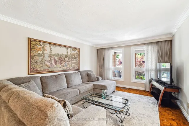 Additional image 8 of 38 Larchmere Ave