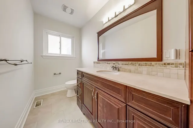 Additional image 22 of 16 Wyvern Rd