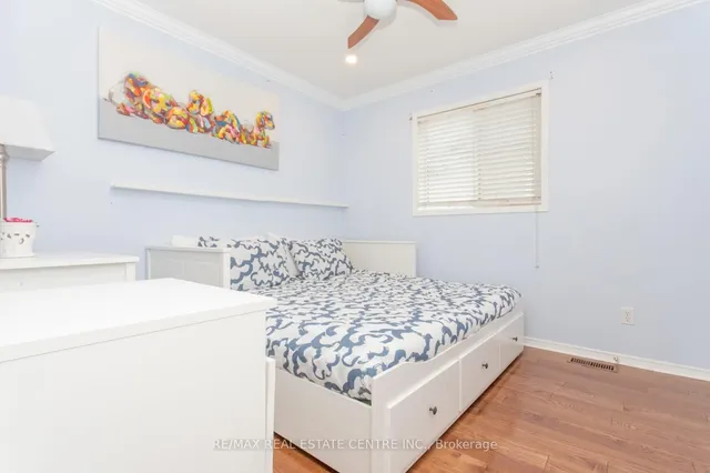 Additional image 27 of 835 Stonebridge Ave