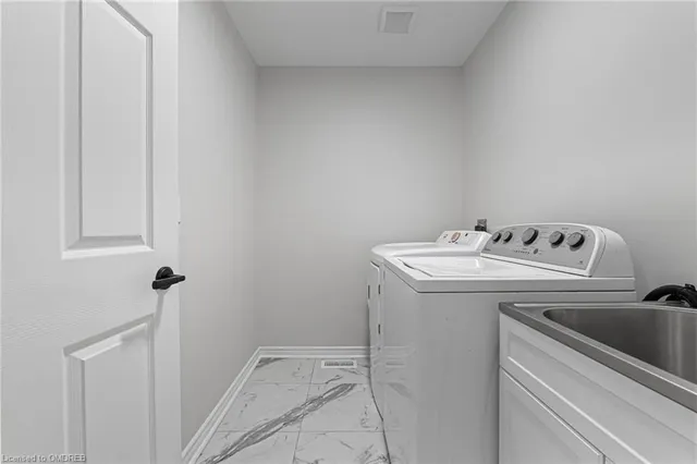 Additional image 27 of 486 Acumen Crt