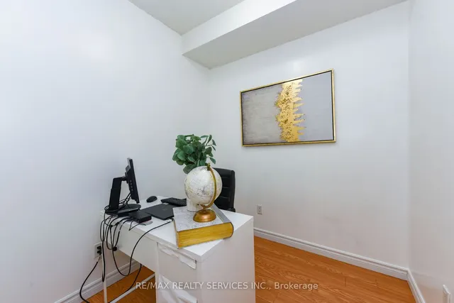 Additional image 21 of 7405 Goreway Dr Unit 716