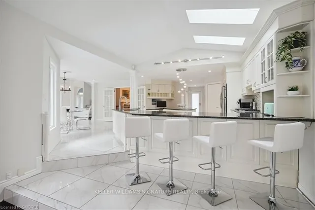 Additional image 17 of 20 Craven Ave