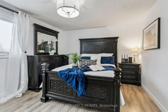 Additional image 31 of 2359 Malcolm Cres