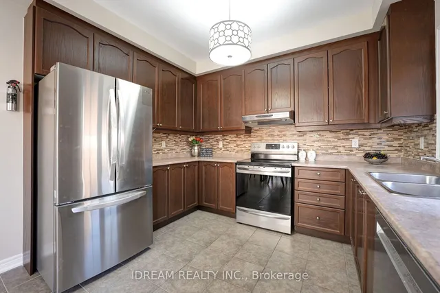 Additional image 19 of 61 Arizona Dr