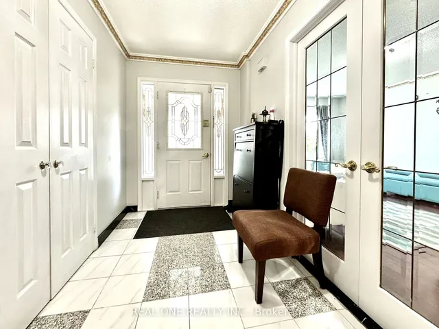 Additional image 8 of 403 Glenashton Dr