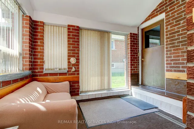 Additional image 35 of 42 Mallard Cres