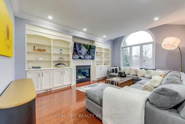 Additional image 7 of 1564 Pinery Cres