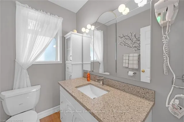 Additional image 18 of 1381 CONSTANCE Dr