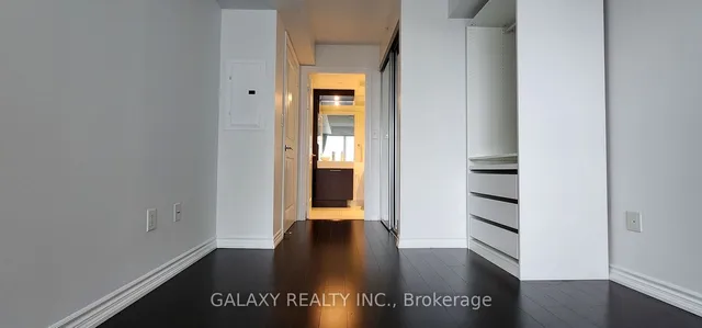 Additional image 21 of 386 Yonge St Unit 1505