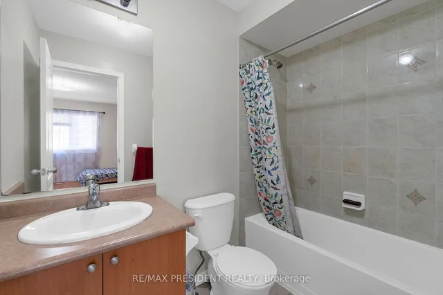 Additional image 29 of 103 Cedar Lake Cres