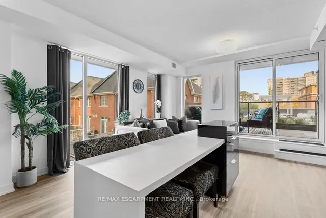 Additional image 6 of 370 MARTHA St Unit 210