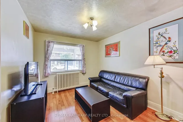 Additional image 8 of 400 Christie St