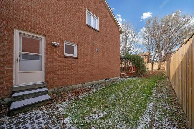 Additional image 31 of 12 Lindhurst St