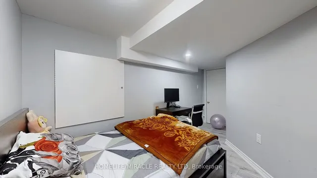 Additional image 35 of 18 Sunny Glen Cres