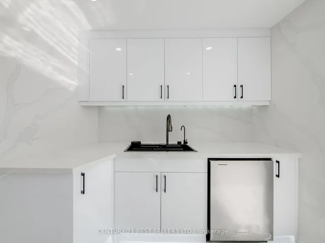Additional image 16 of 3650 Kaneff Cres Unit 601