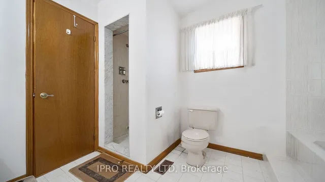 Additional image 38 of 77 flowertown Ave