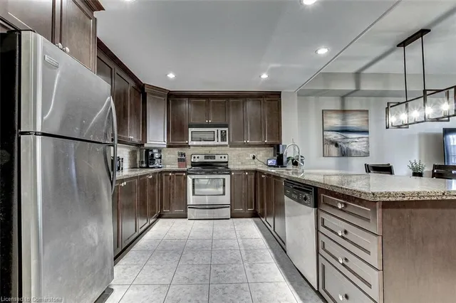 Additional image 7 of 396 Plains Rd Unit 207