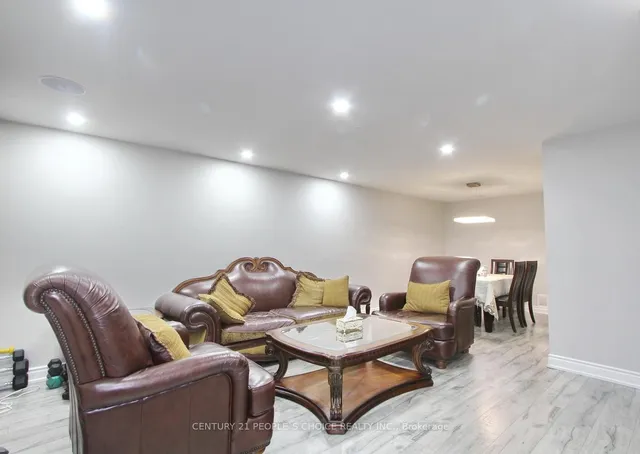 Additional image 10 of 3454 Chipley Cres