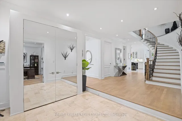 Additional image 4 of 6855 Second Line